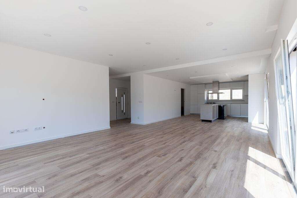 Casa / Villa T3 em Cadaval e Pêro Moniz de 205,00 m2 - Grande imagem: 5/29