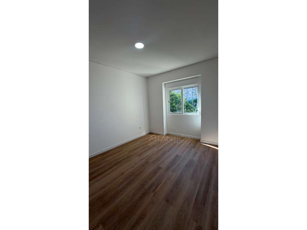 Apartamento T3 Queluz-11