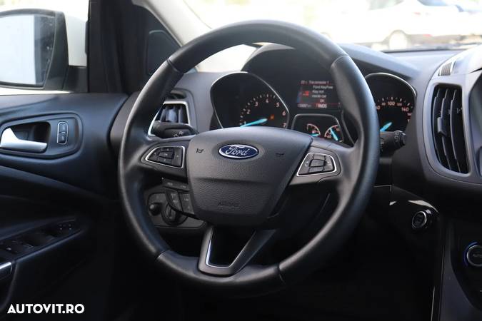 Ford Kuga - 15