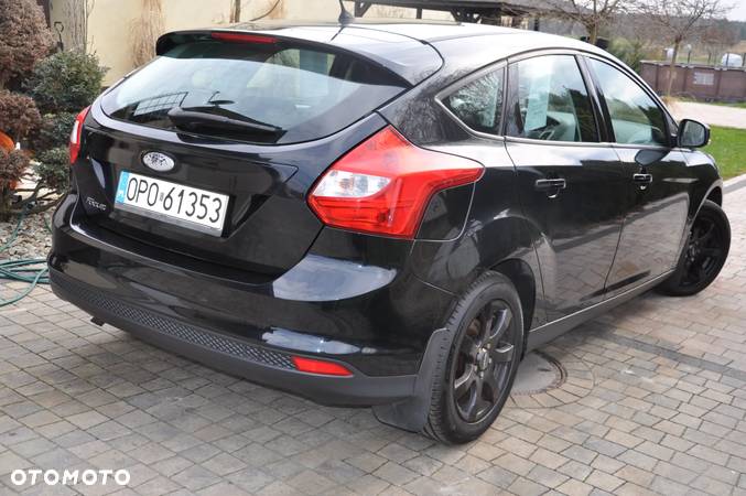 Ford Focus 1.6 16V Ambiente - 16