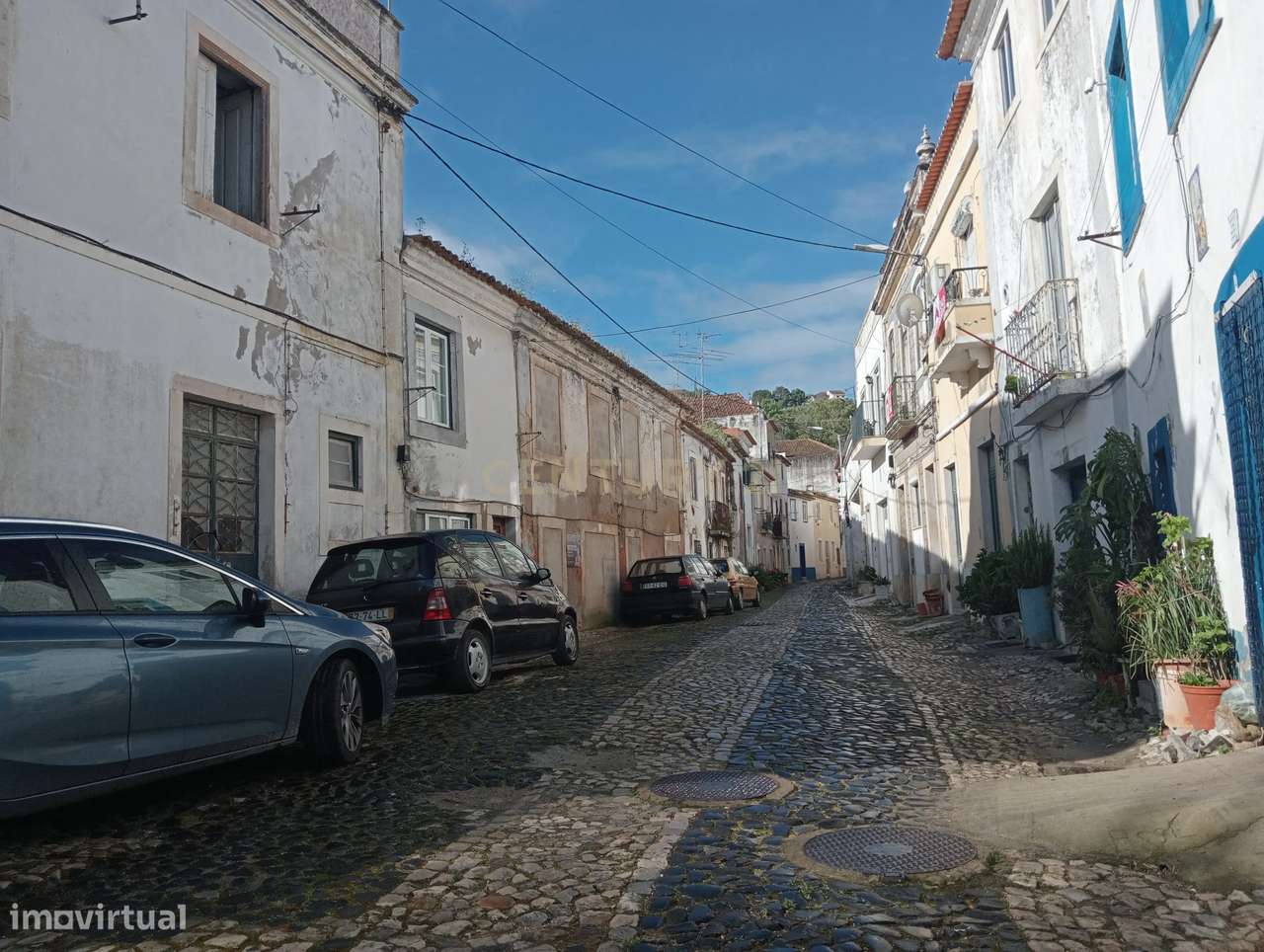 Moradia para restaurar R/C e 1º andar, na Rua Henrique Dias Vigário, S - Grande imagem: 5/6