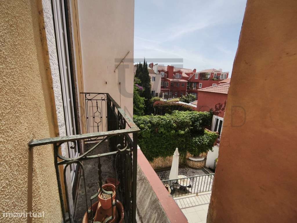 Prédio P/ Recuperar, Estrela - Lisboa, 398m2-17