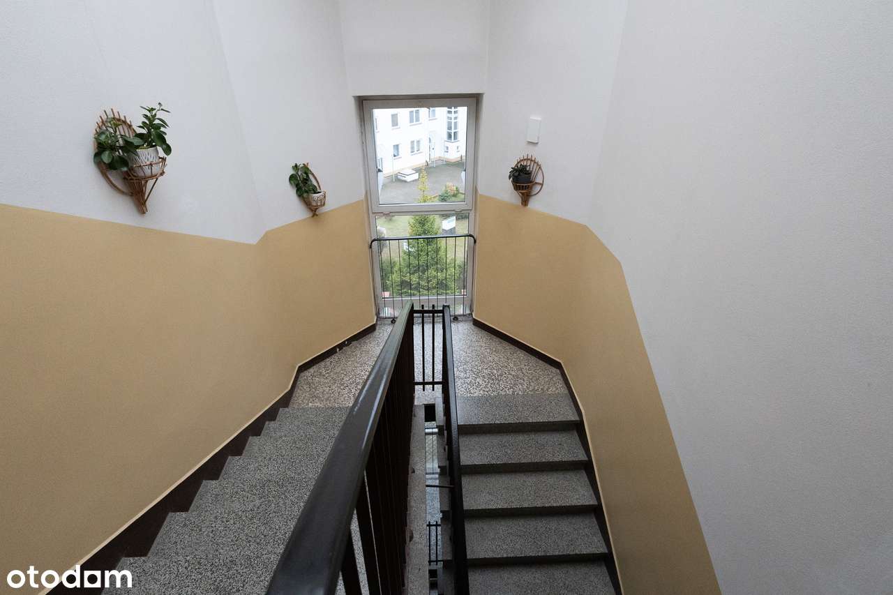 4 pokoje. 80m2 po podłodze. Balkon. Bez piecyka gazowego.-13