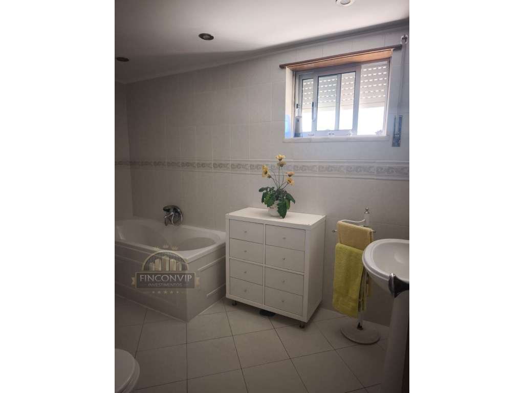 Imóvel de Excelência em Fernão Ferro-24