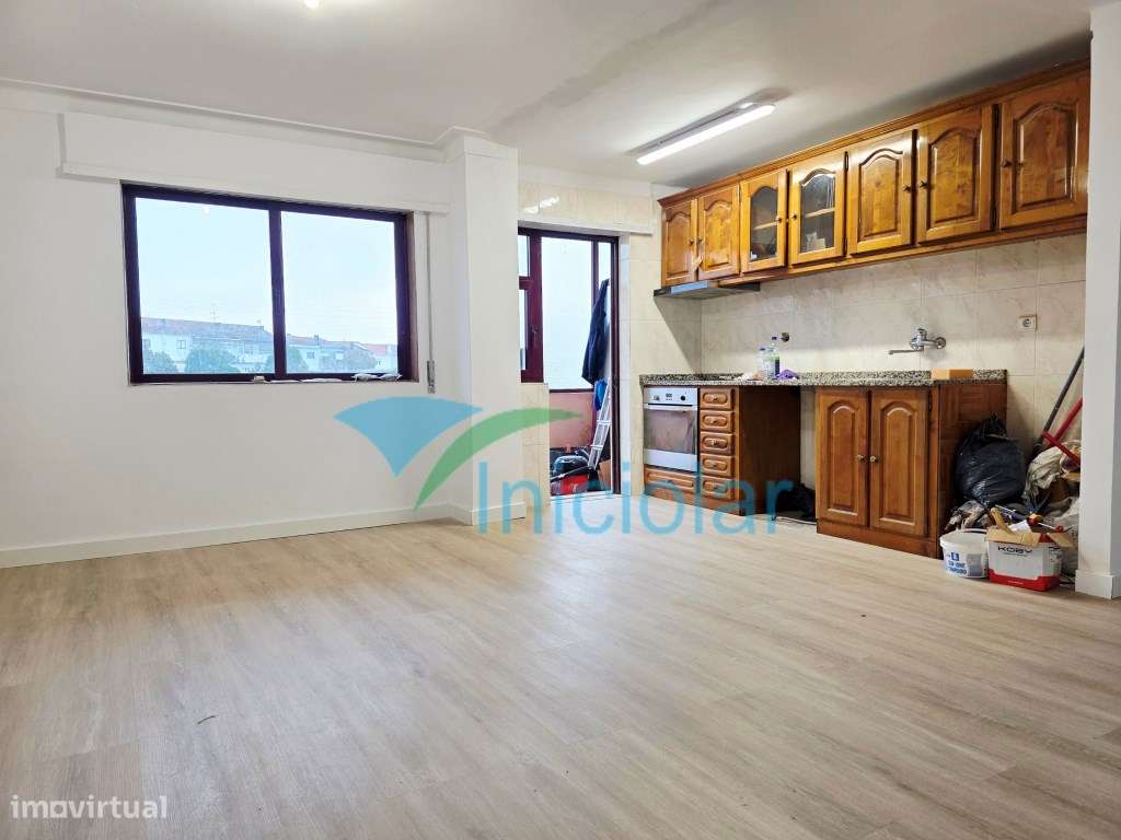 T2 Rio Tinto| Remodelado| Varanda| Arrumo - Grande imagem: 2/10