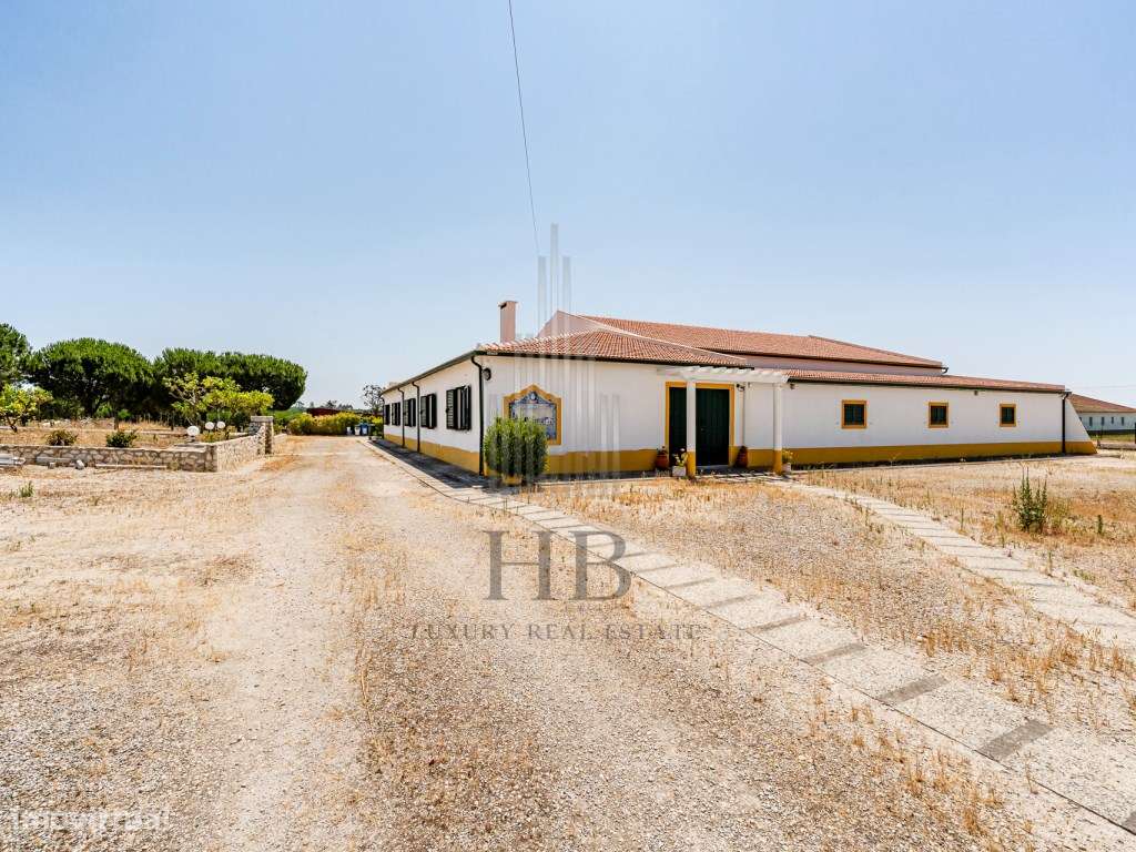 Moradia T5 com Piscina| Coruche| Santarem - Grande imagem: 4/52