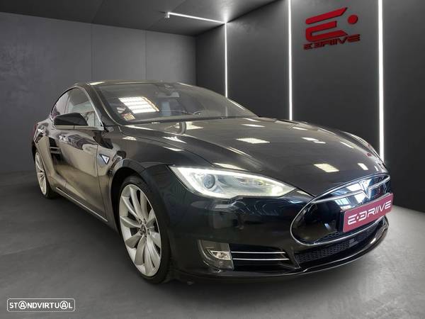 Tesla Model S 85D - 2