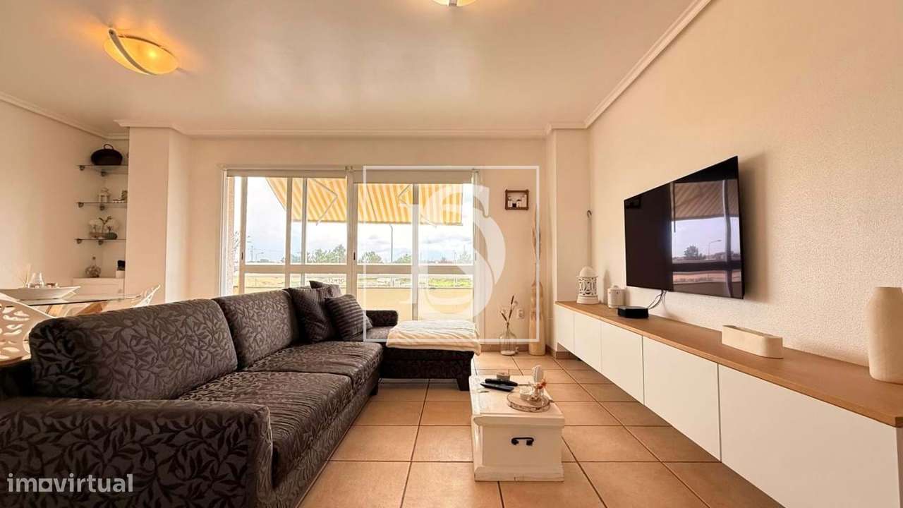 Apartamento T3 Renovado com Parqueamento em Alhos Vedros - Grande imagem: 2/32