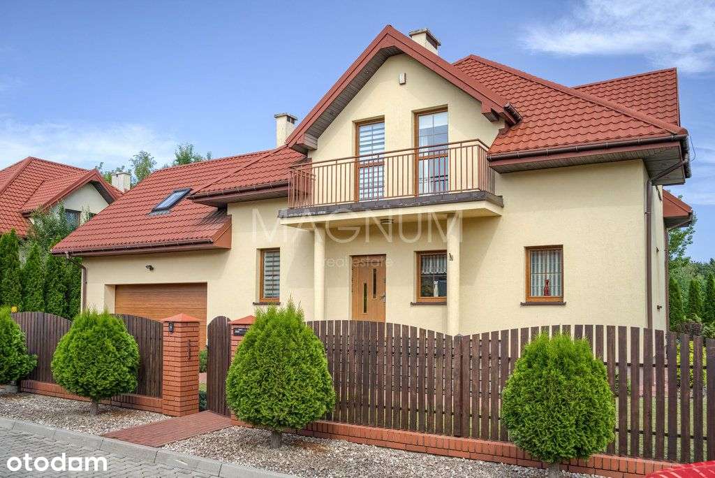 Piękny dom wolnostojący w przyjaznym otoczeniu-16