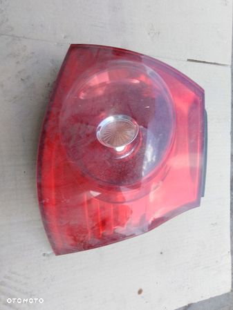 VW GOLF V lampa lewa tył 1K6945096E - 1