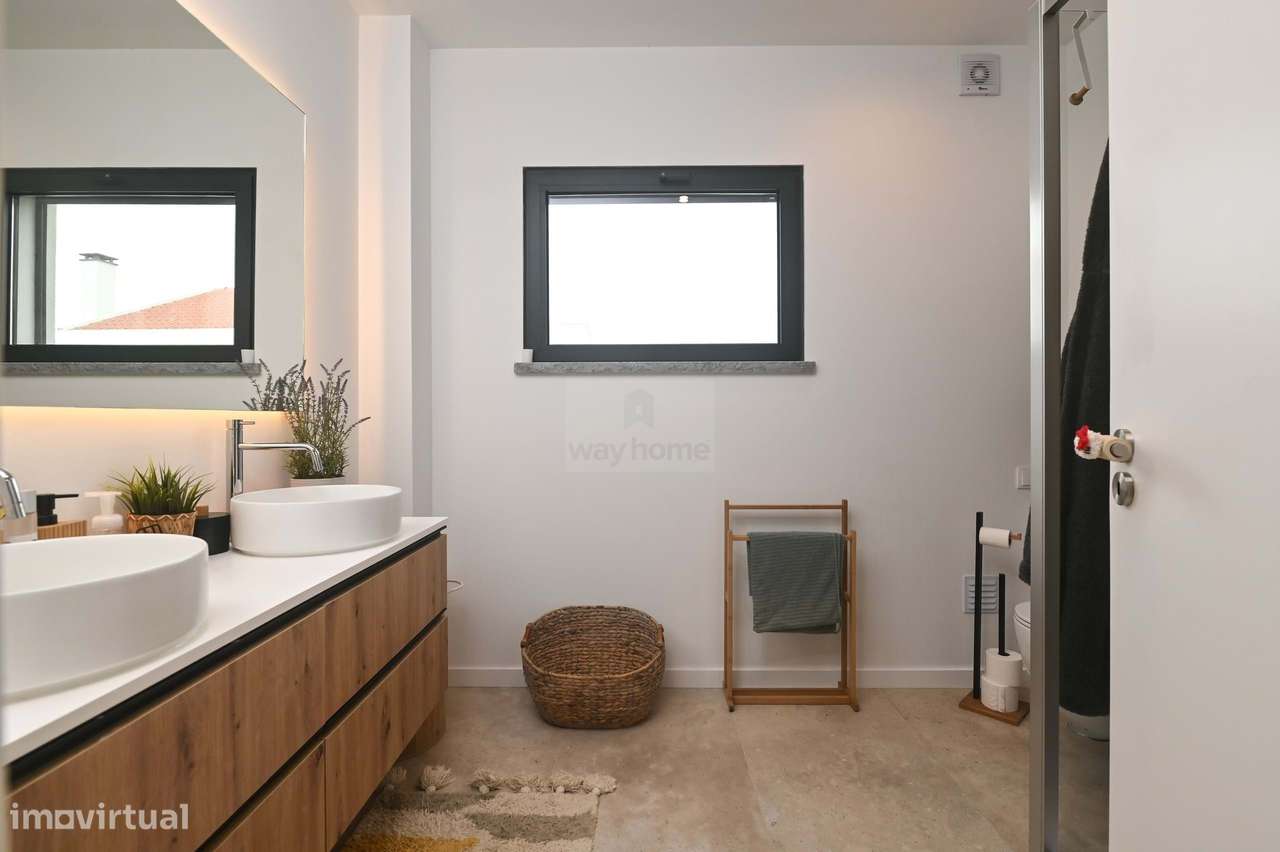 Moradia T4 | Construção contemporânea | Trajouce | São Domingos de Ran-26