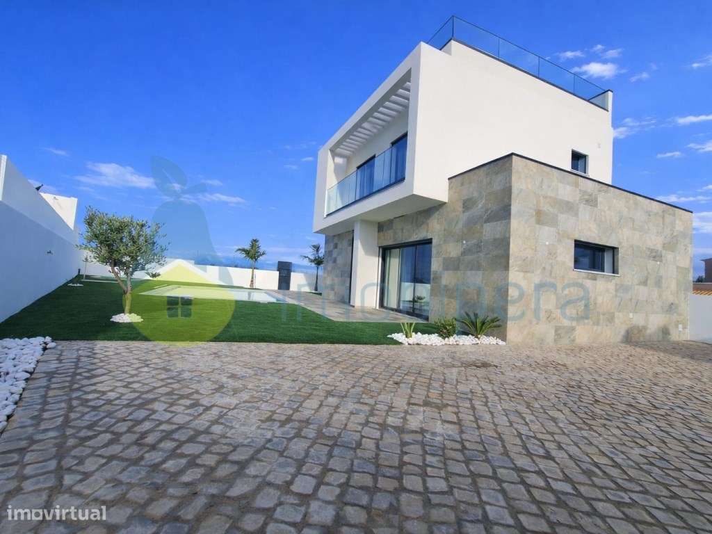 MORADIA T2+1 COM PISCINA PARA VENDA EM ARMAÇÃO DE PÊRA - NOVA CONST... - Grande imagem: 4/20