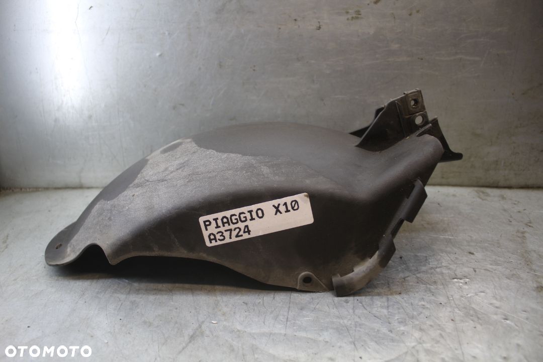 Piaggio X10 125 13r Błotnik tył tylny - 1