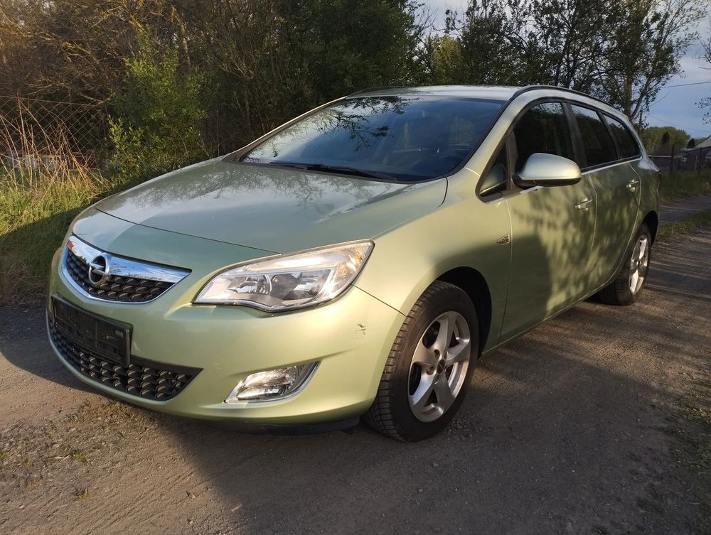 Opel Astra J (2009-2019) 1.4 Turbo 2012