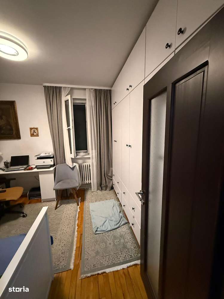 Apartament cu 3 camere semidecomandate, Centru - Imagine principală: 4/16