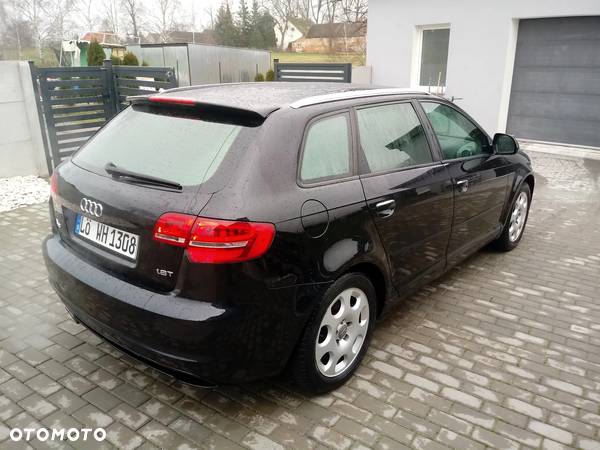 Audi A3 1.8 TFSI Sportback quattro Ambition - 4