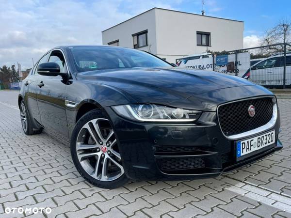 Jaguar XE 2.0 D AWD Prestige - 16