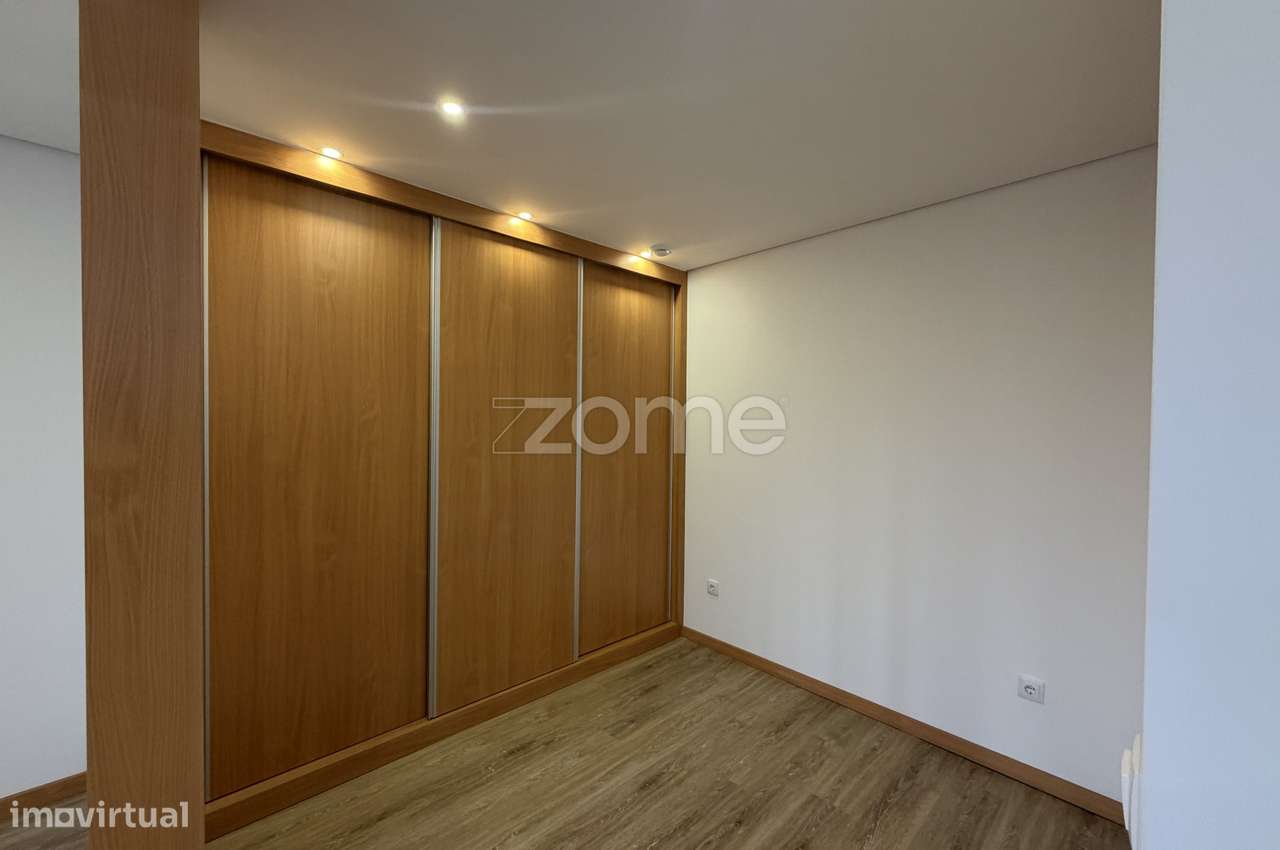 Apartamento T0 renovado junto à estação de comboio| Trofa - Grande imagem: 3/12