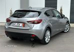 Mazda 3 - 4