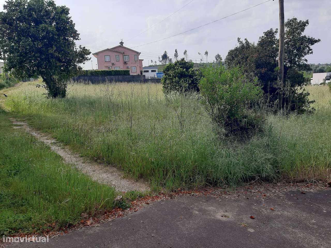 MORADIA E TERRENO CENTRO SÃO MARTINHO RECEZINHOS PENAFIEL-20