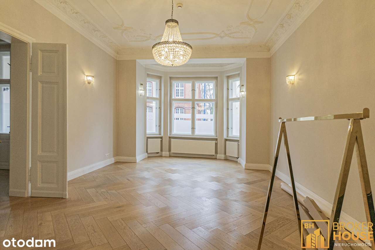 PIĘKNY LOKAL W PRESTIŻOWEJ KAMIENICY-2
