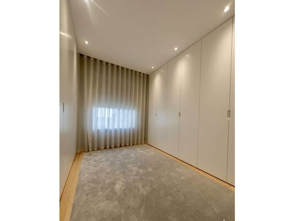 Penthouse T4 | Praça Velasquez | Terraço Privativo com Jacuzzi-10