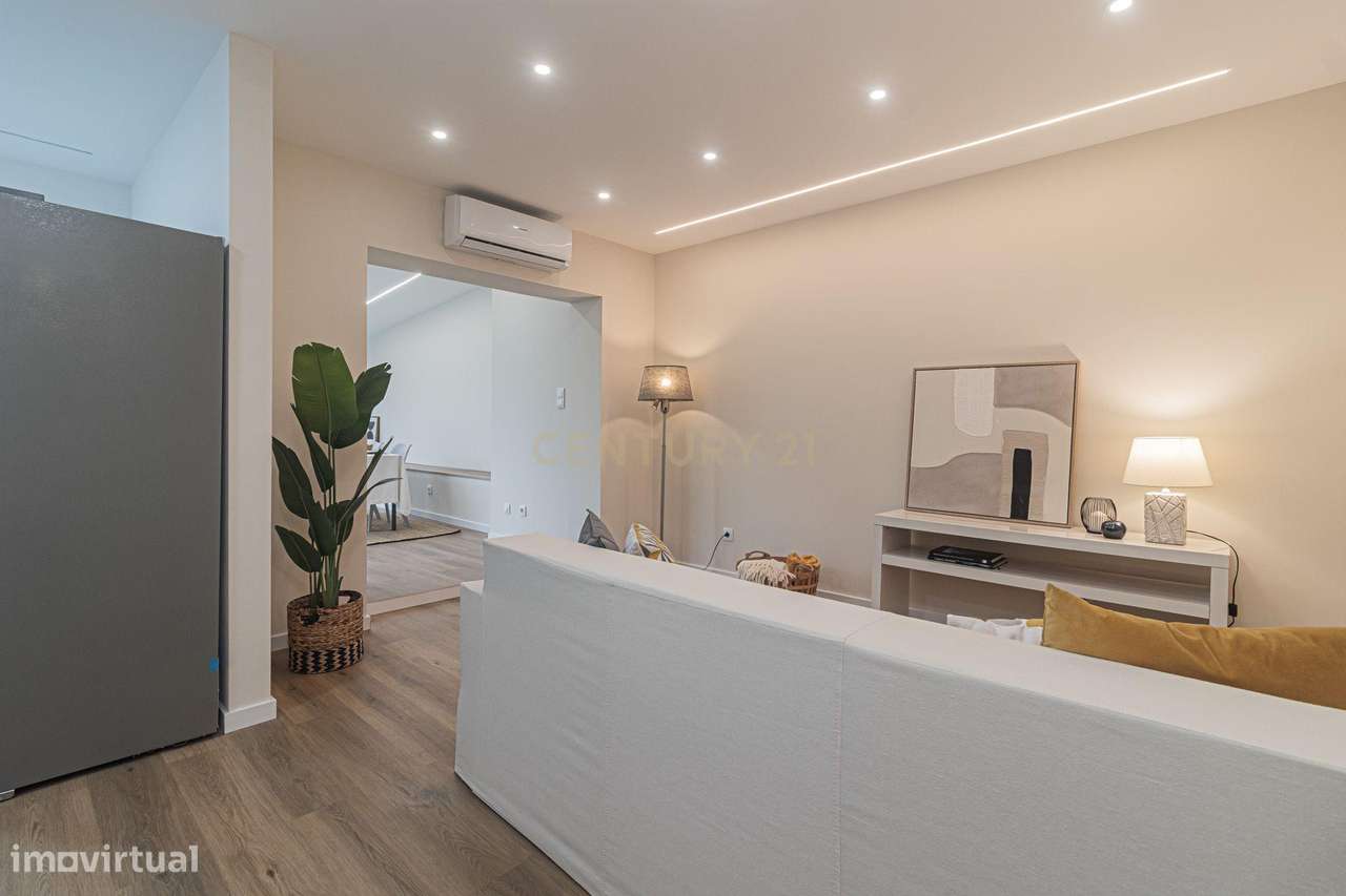 ✨ T2 Totalmente Remodelado com Terraço ✨ - Grande imagem: 4/37