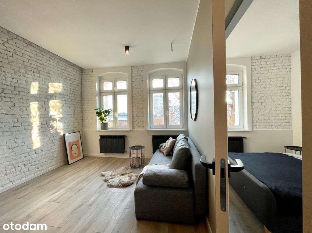 WILDA | 3 pokoje | Wysoki Standard | Rewitalizowana kamienica | LOFT-11