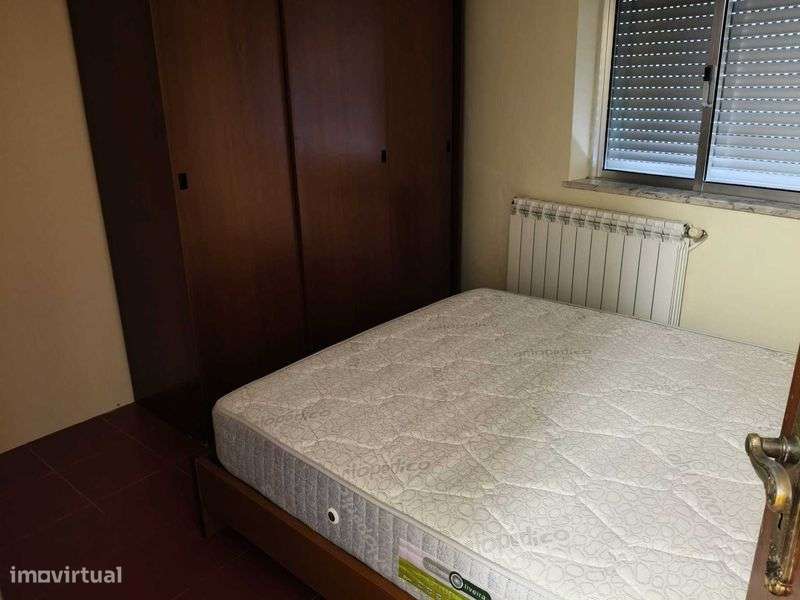 Moradia T2+1 C/ Aquecimento Central a Pellets + AC - Junto ao Centro ! - Grande imagem: 4/12