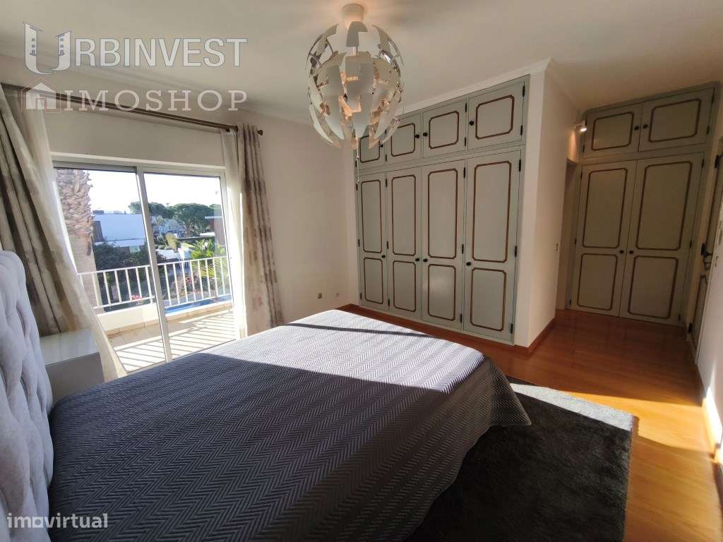 Magnífica Moradia T6 a 400m da Marina, em Vilamoura-32