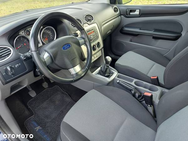 Ford Focus 1.6 16V Ambiente - 13