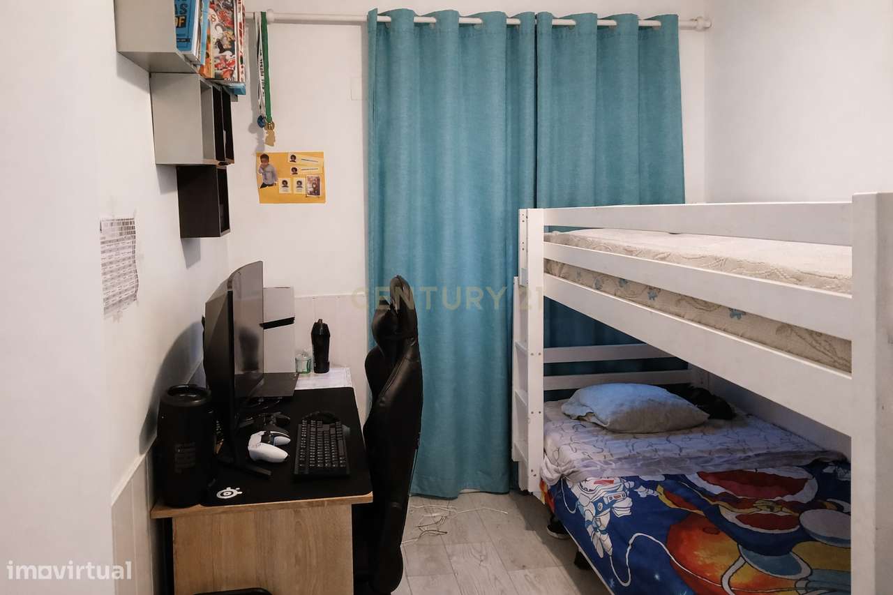 Apartamento T2 em Amadora  com espaço exterior - Grande imagem: 5/22