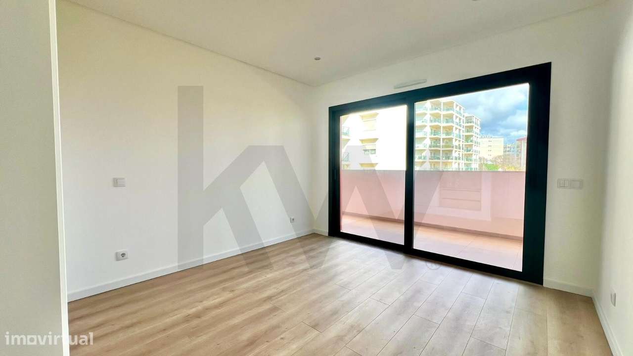 Apartamento T3 com acabamentos de alto padrão em Portimão - Grande imagem: 5/15