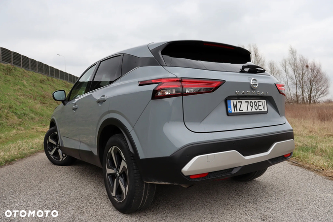 Nissan Qashqai 1.3 DIG-T mHEV N-Connecta Xtronic - 4