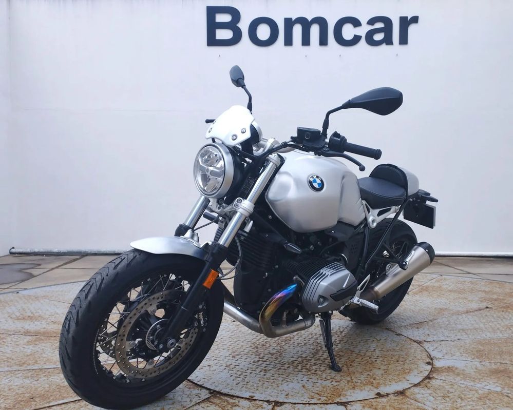 BMW R nineT