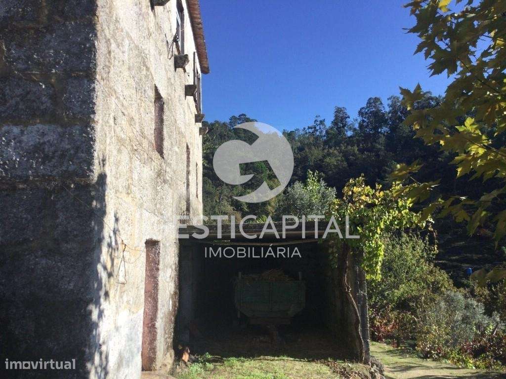 Quinta com vista rio Tâmega e duas moradias para recuperar - Grande imagem: 5/25