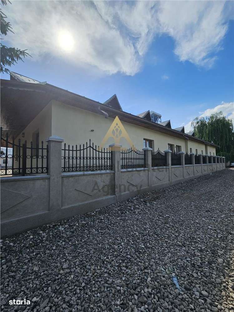 DOMENIU DE VANZARE  IN BORZESTI  ONESTI TABARA DE COPII,AZIL BATRANI,C - Imagine principală: 2/20