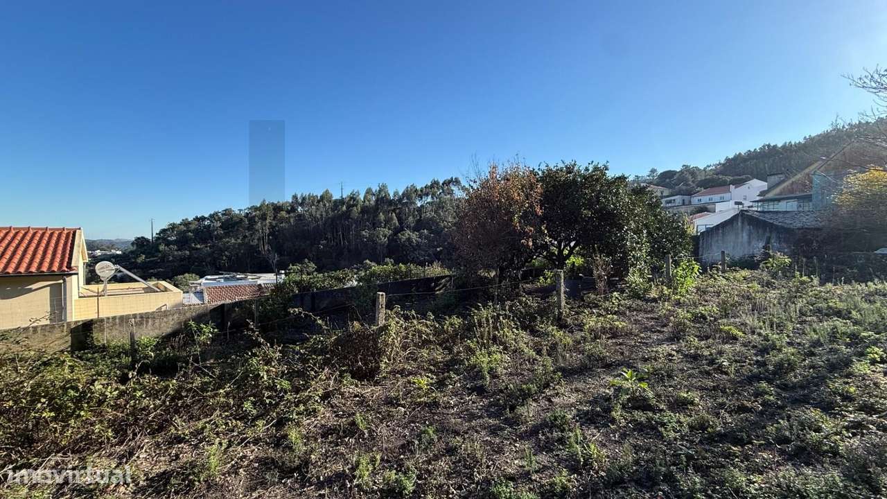 Moradia para reconstrução | Terreno 1.506 m2 | Vista campo | Periferia-22