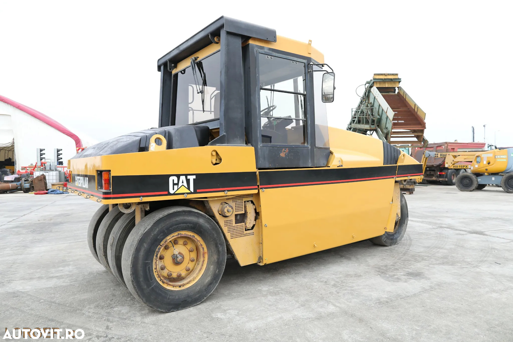 Caterpillar PF 300 B - 3