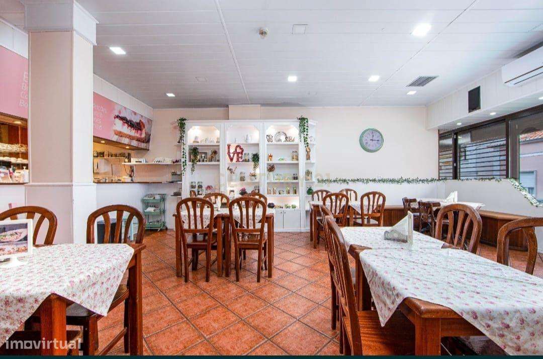 Trespasse de Pastelaria na Costa da Caparica: Oportunidade de Negócio - Grande imagem: 5/31