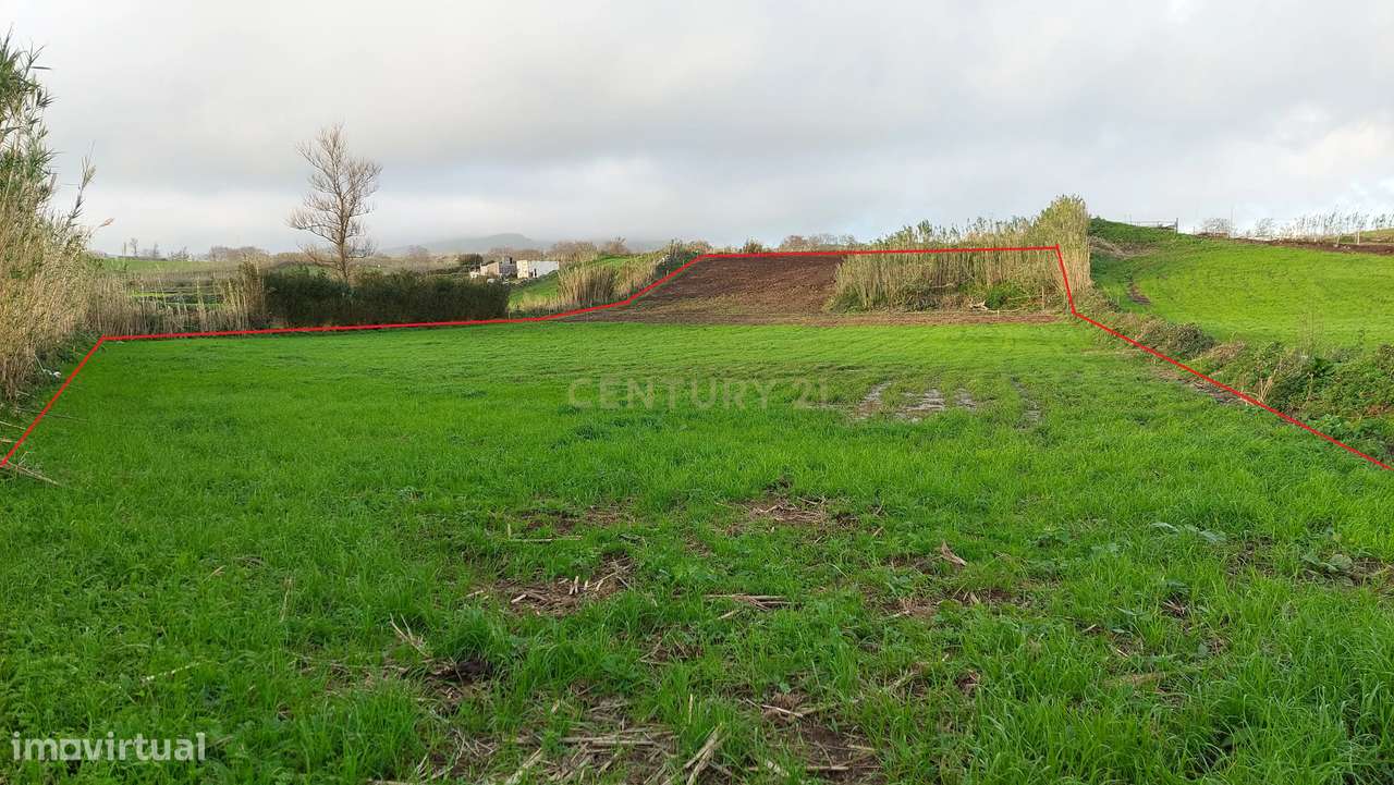 Terreno Rústico com 6.720 m2 - Grande imagem: 2/6