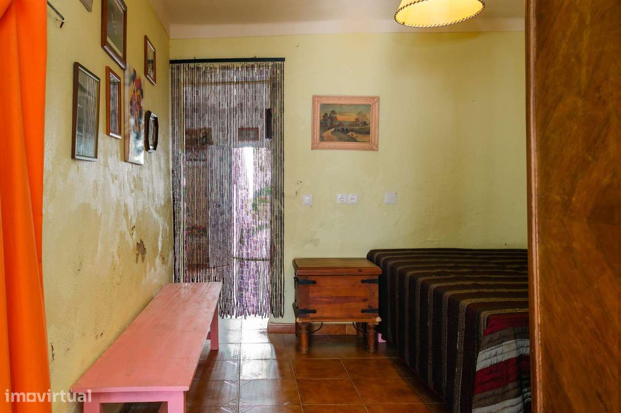 Moradia T2 com Espaço Exterior na Zona Histórica de Mourão - Alentejo - Grande imagem: 3/26