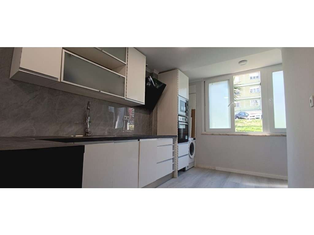 Apartamento T2 - Benfica - Remodelado-4