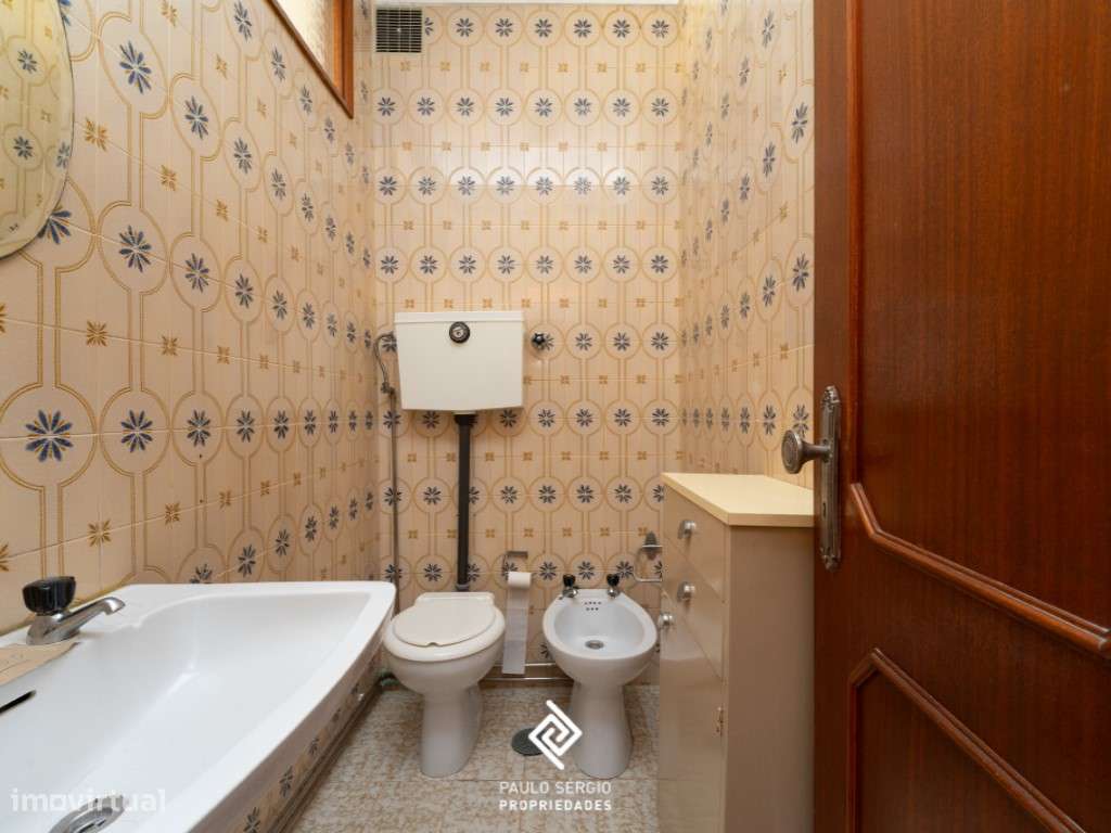 Apartamento T2+1 no Porto-13