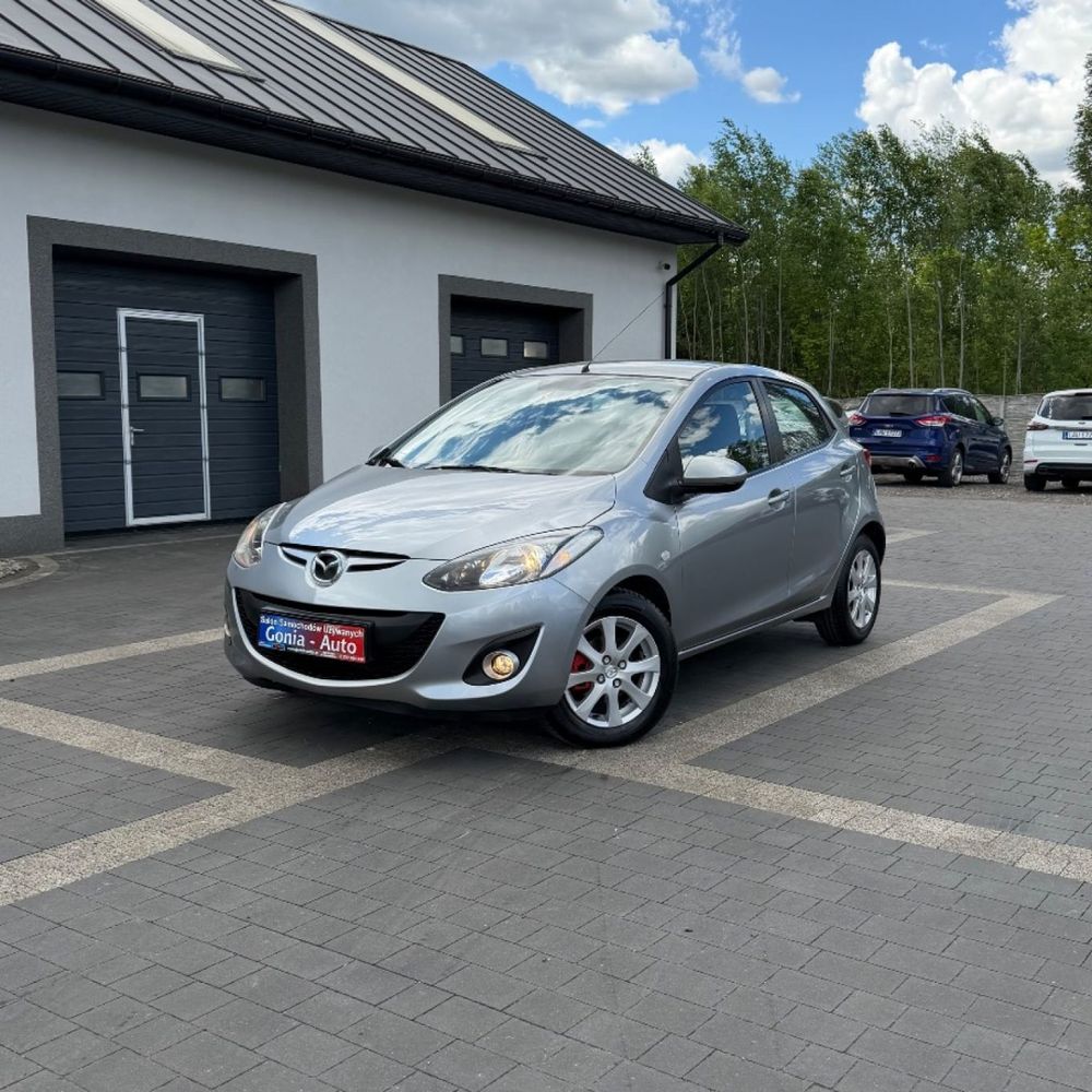 Mazda 2 II 2011
