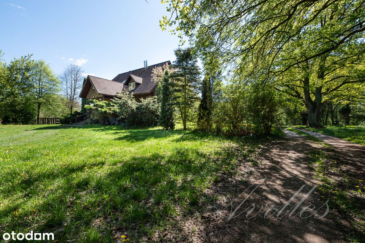 Malownicza działka, przestronny dom, tuż przy Puszczy Kampinoskiej.-0