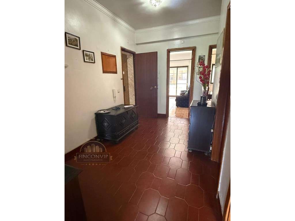 Apartamento T3 à Venda - Cruz de Pau, Amora-11