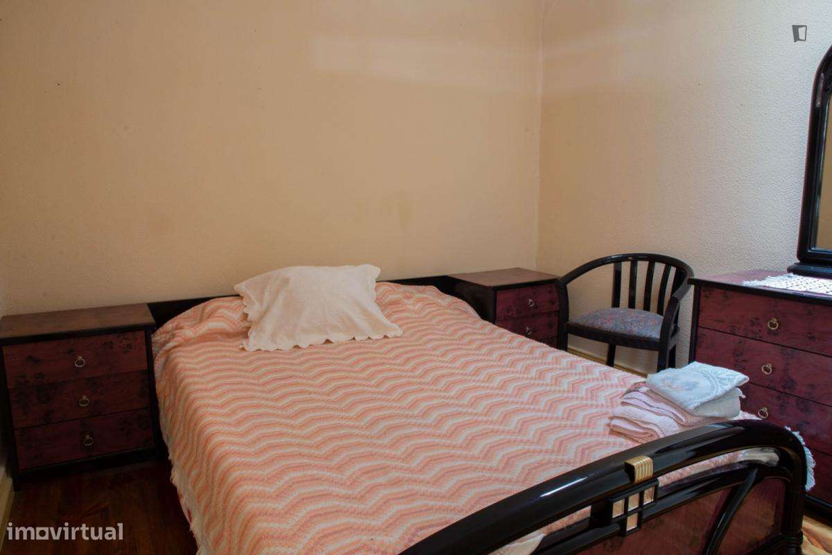 Apartamento com 1 quartos - localizado em Massarelos Porto - Grande imagem: 2/9