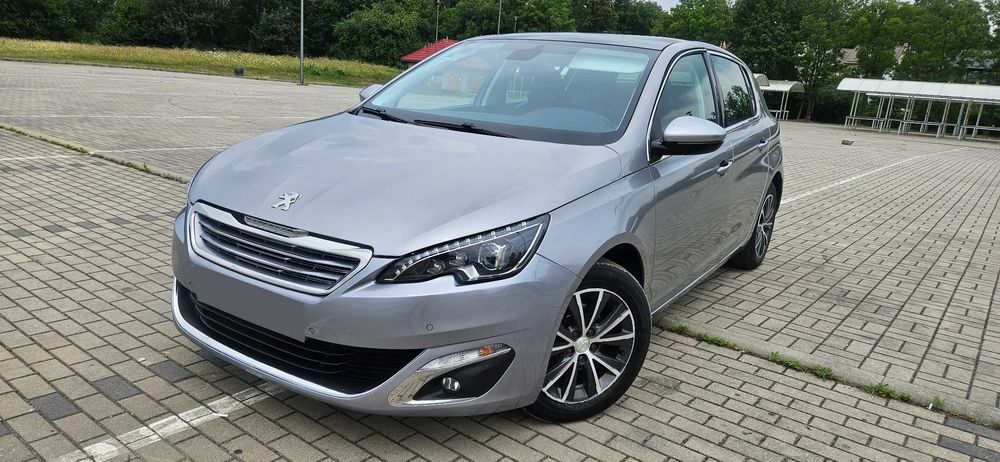 Peugeot 308 T9 (2014-2021) PureTech 130 GPF EAT8 Stop & Start Allure 2015