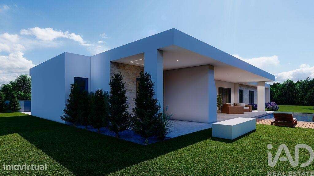 Casa T3 em Outeiro da Cortiçada e Arruda dos Pisões de 293,00 m2 - Grande imagem: 5/30